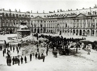 Distruzione della Colonna Vendome durante la Comune, 1871